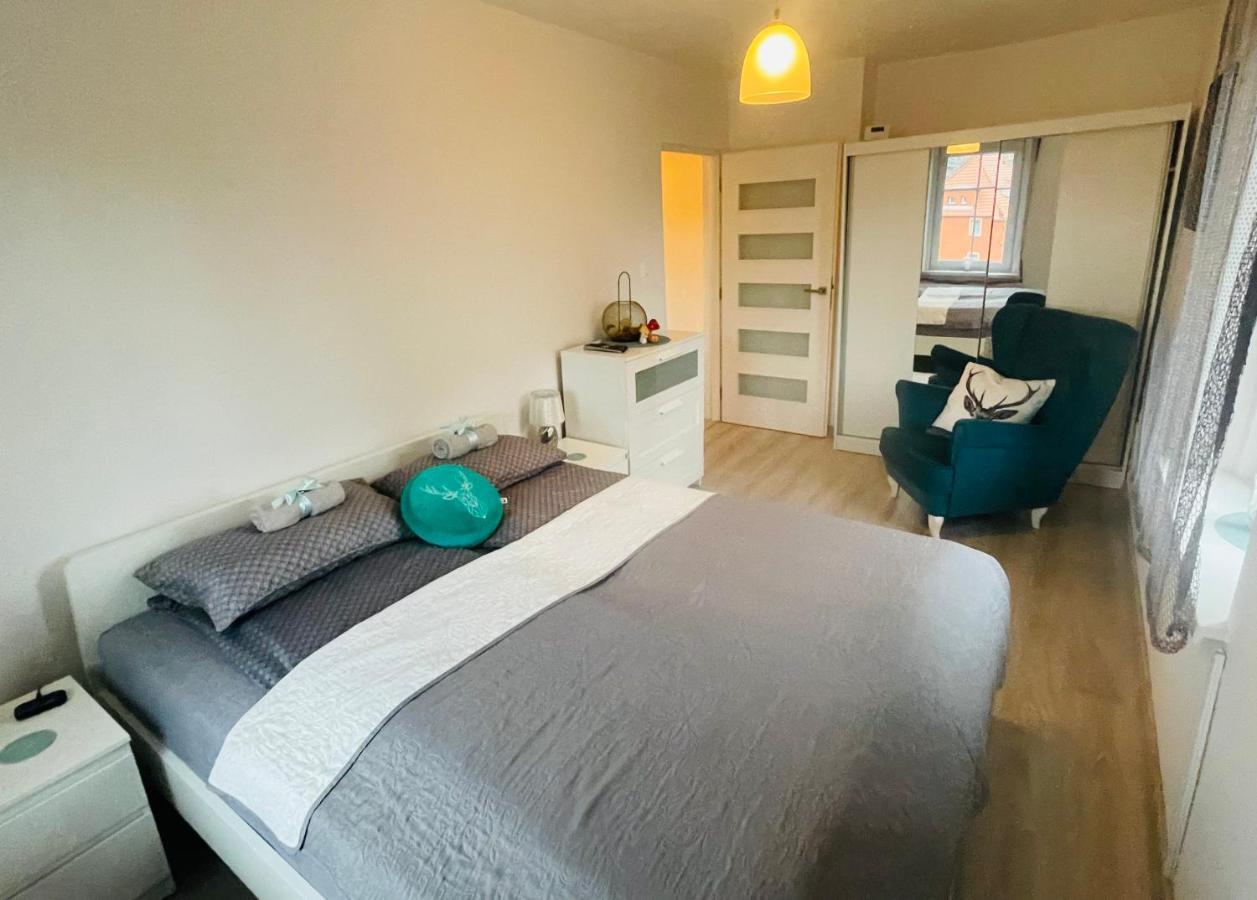 Apartament Oliwia Apartment Jelenia Góra Екстериор снимка
